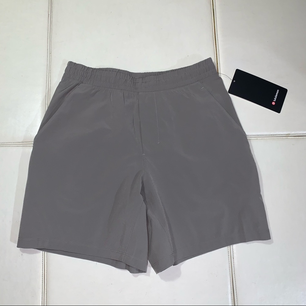 Lululemon Pace Breaker Short 7 LL Linerless Carbon